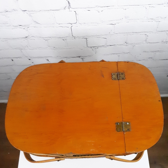 VINTAGE 1950s HAWKEYE Two Tone Diagonal Weave Design 18.5" Picnic Basket - Picture 5 of 14